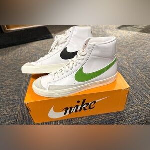 Nike Blazers Size 9 
New with Box